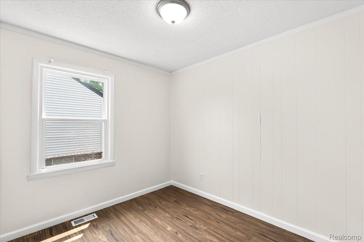 3147 Inman Street Ferndale, MI 48220 - Photo 10 of 22 Gallery Image 10