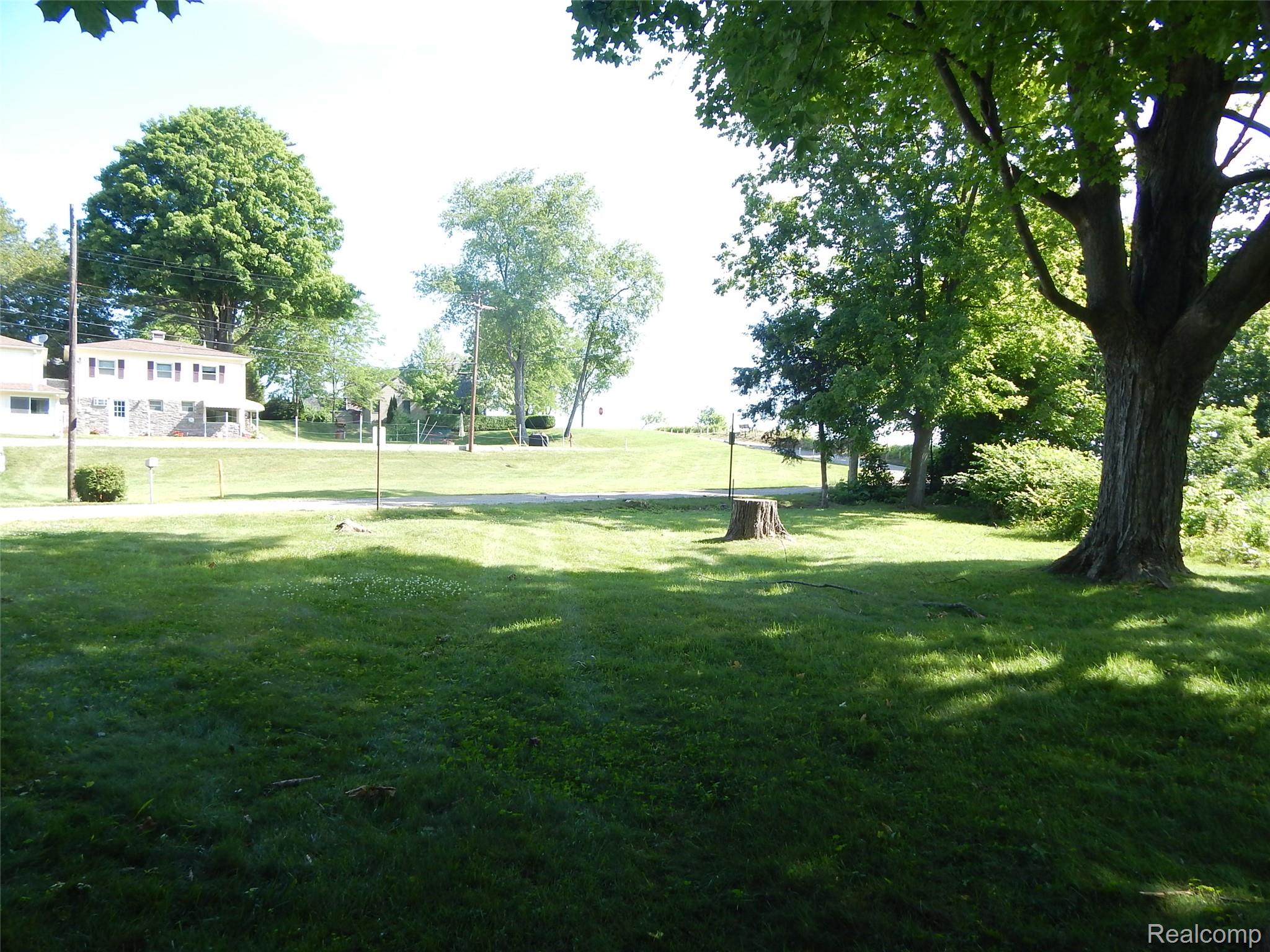 7428 Grove Road Lexington, MI 48450 - Photo 14 of 39 DSCN5271.JPG