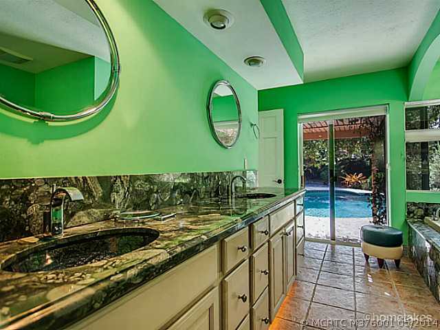 7 Ridgeland Drive Sewall's Point, FL 34996 - Photo 15 of 25 Master Bath/Spa.