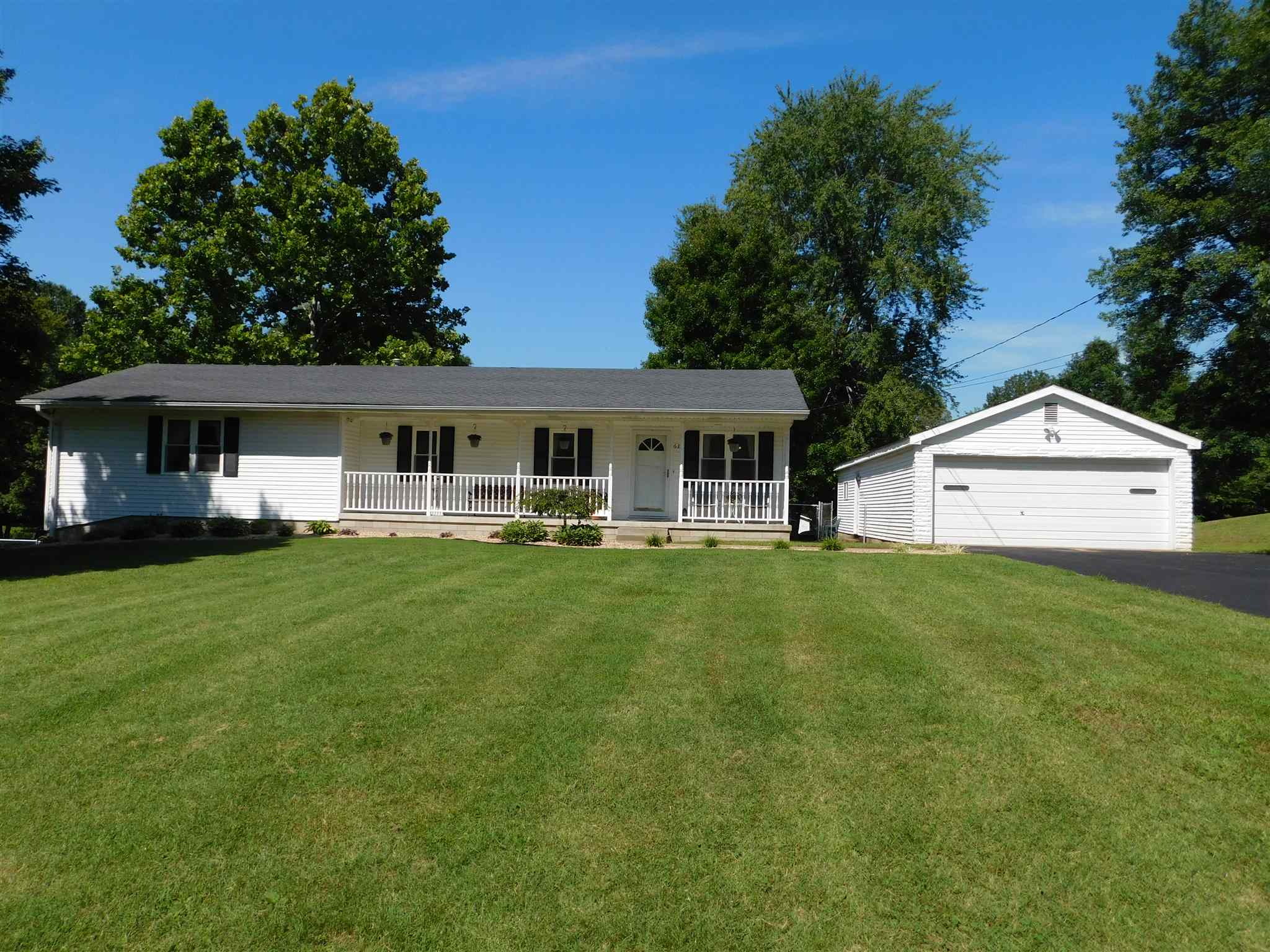 633 Russell Road Chandler, IN 47610 - Photo 17 of 32