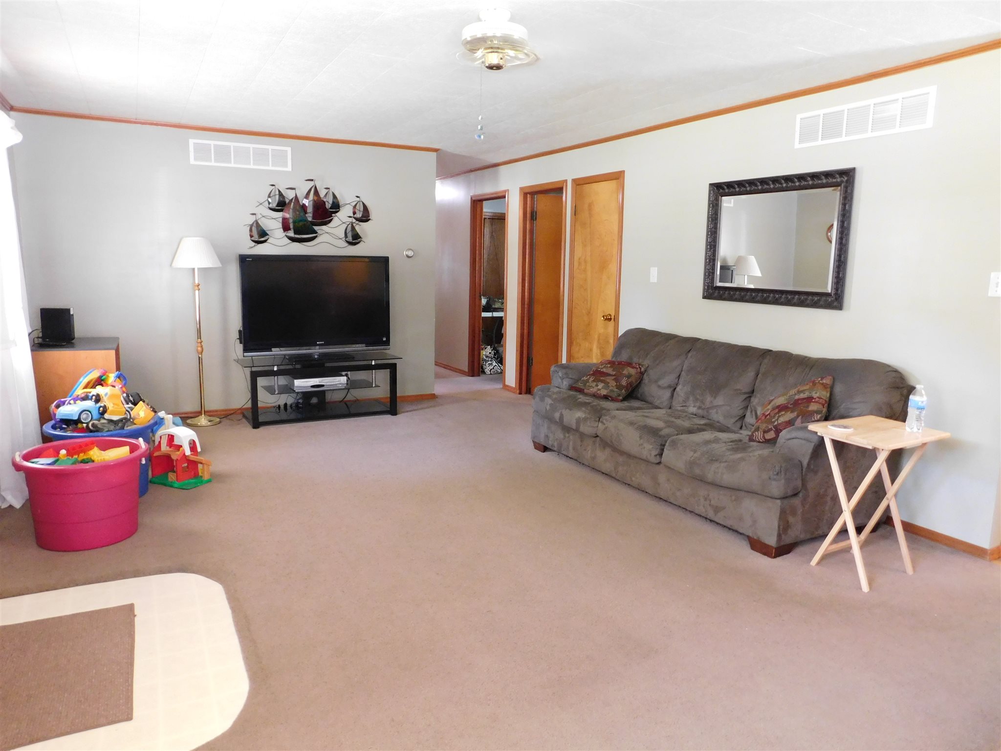 633 Russell Road Chandler, IN 47610 - Photo 7 of 32