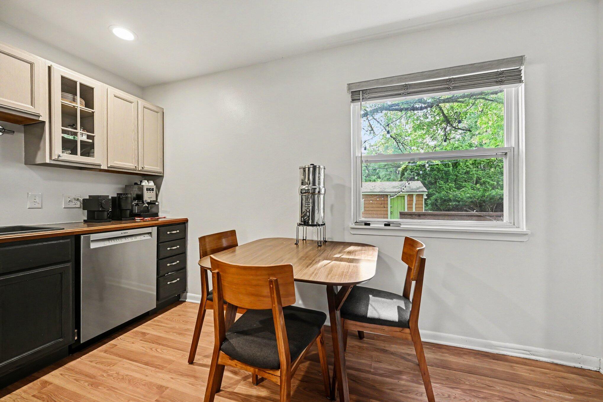3195 Nordman Road Ann Arbor, MI 48108 - Photo 9 of 23 011_file_8240