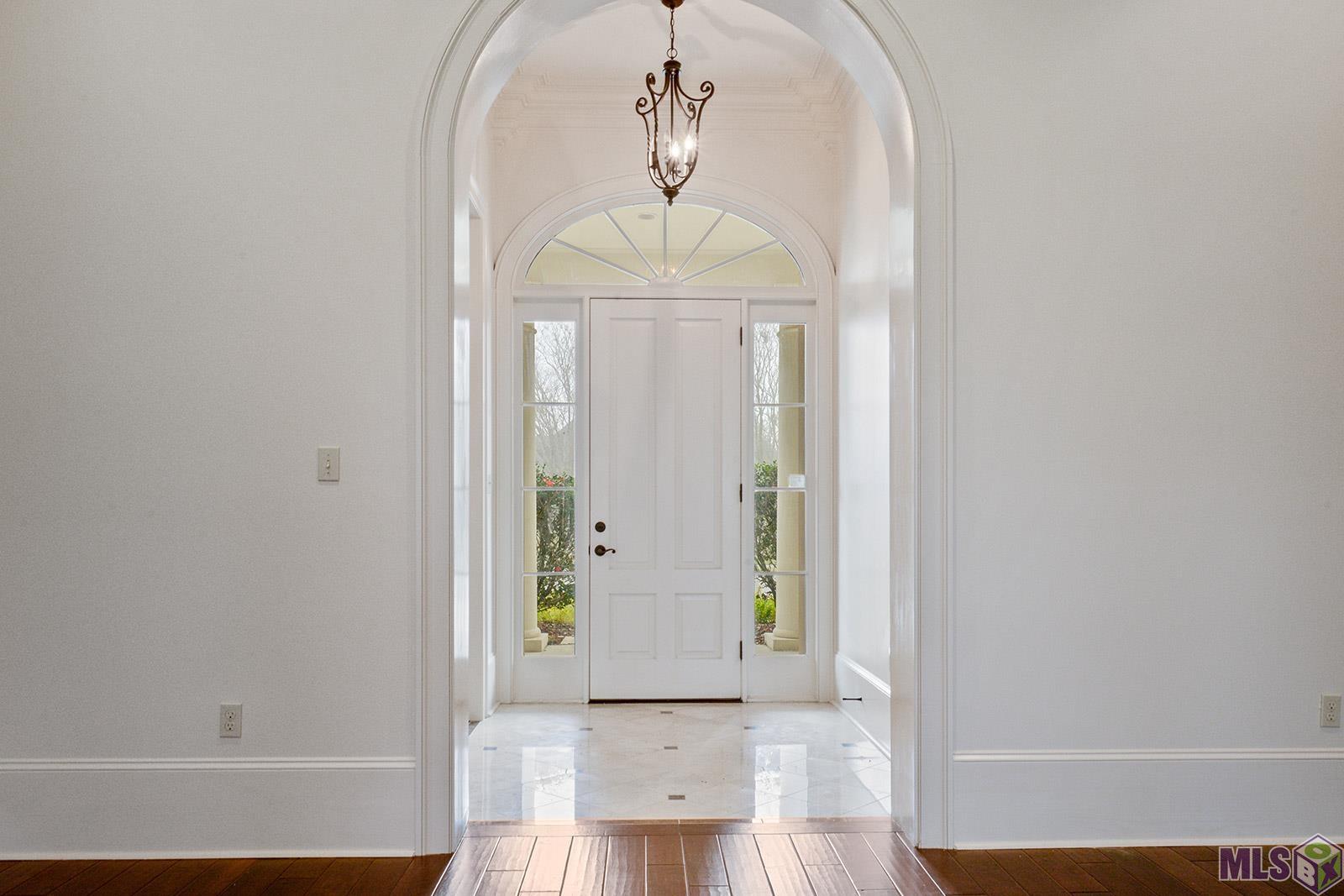 3308 Grand Field Avenue Baton Rouge, LA 70810 - Photo 3 of 25 Gallery Image 3