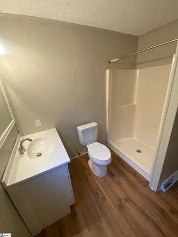 $2,000 | 204 Oakwood Drive, Laurens, SC 29360