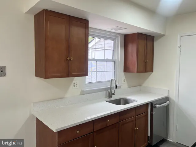 $2,200 | 702 Brandon Circle, Waldorf, MD 20602