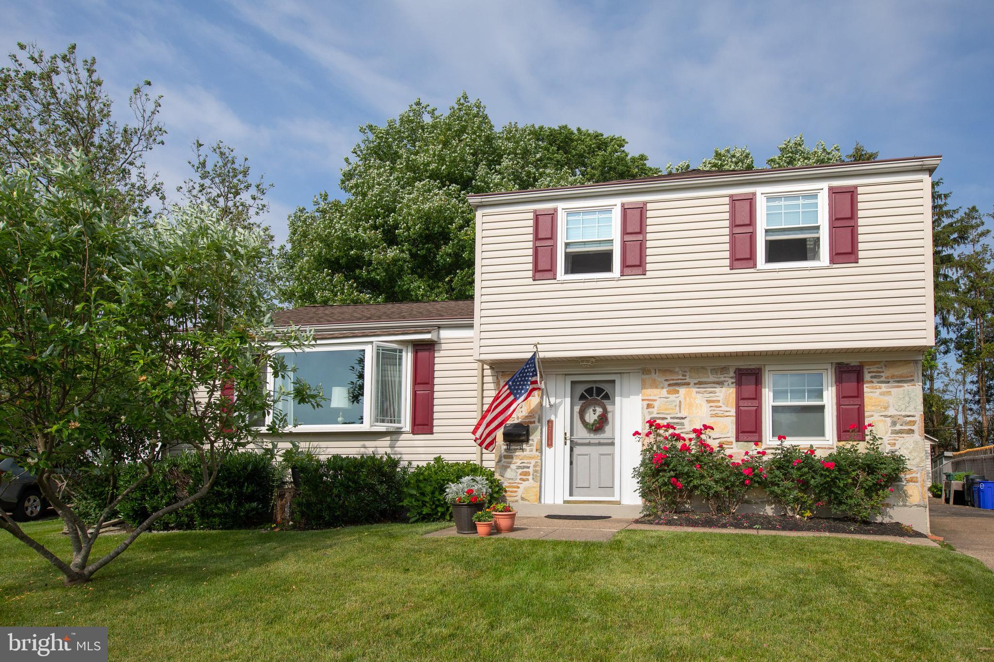 9714 Beacon Road Philadelphia, PA 19115 - Photo 1 of 44