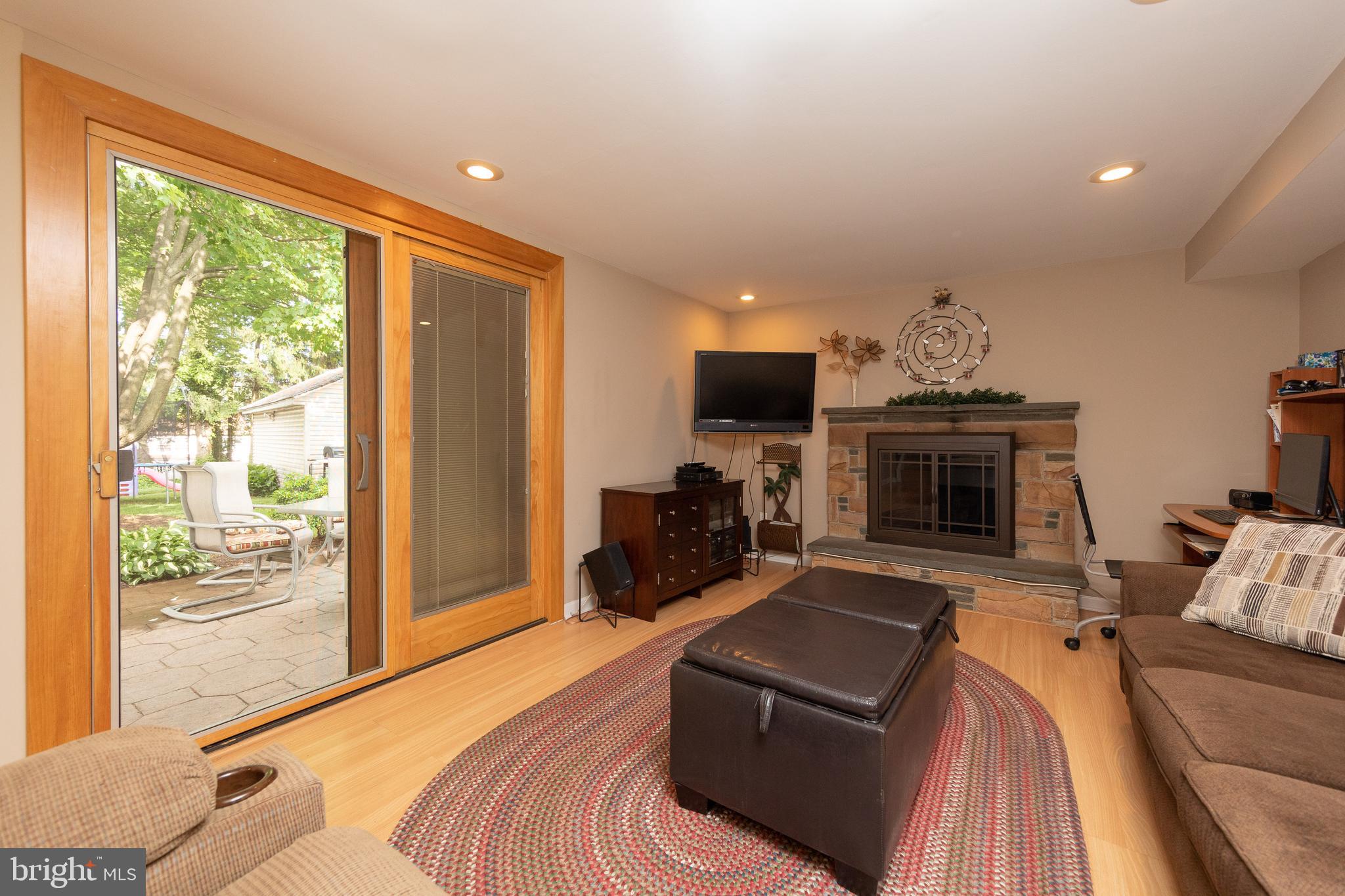 9714 Beacon Road Philadelphia, PA 19115 - Photo 20 of 44