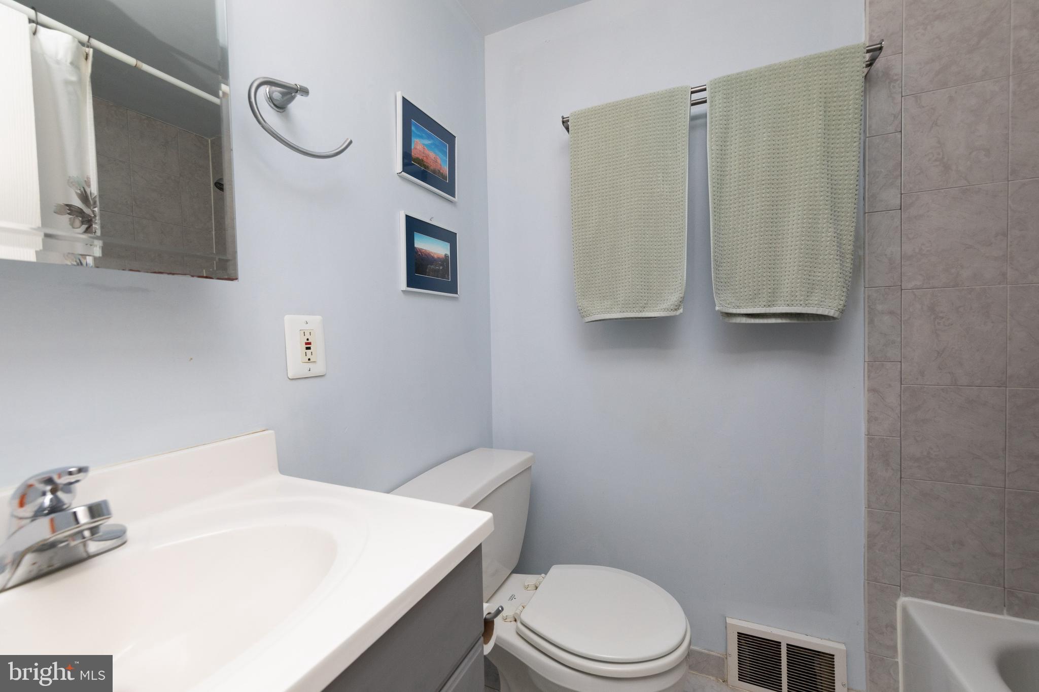 9714 Beacon Road Philadelphia, PA 19115 - Photo 26 of 44