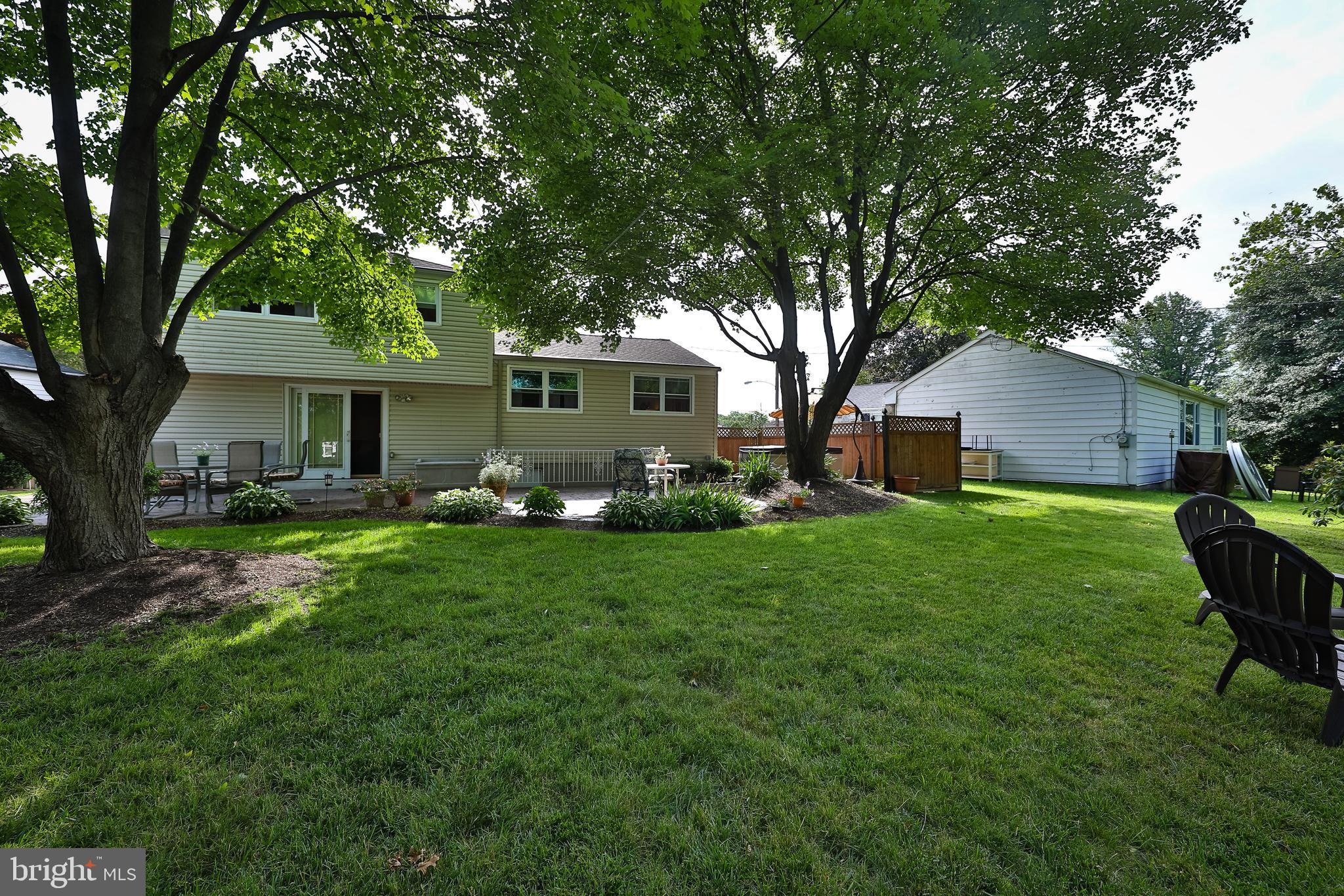 9714 Beacon Road Philadelphia, PA 19115 - Photo 37 of 44