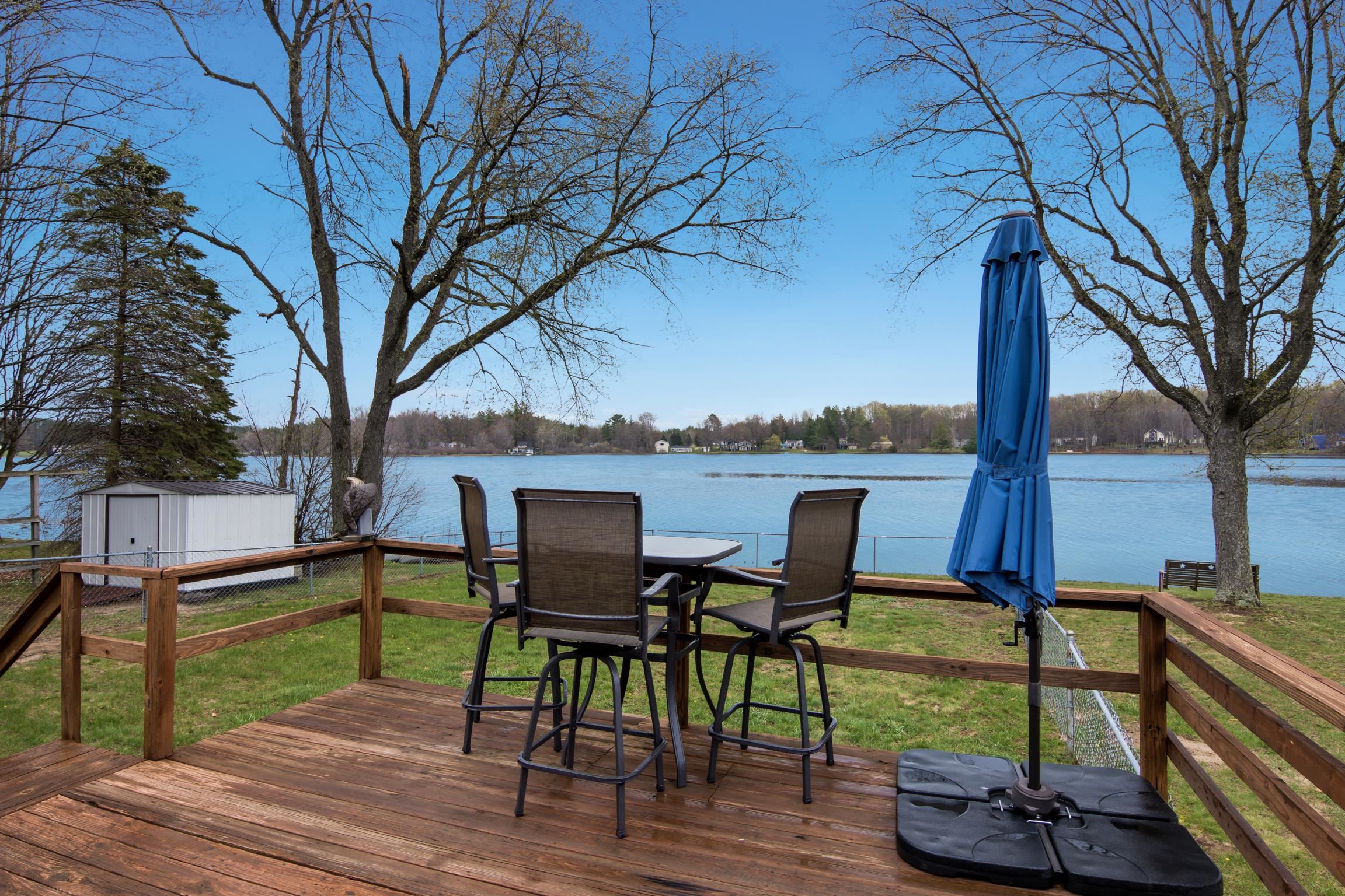 206 Autumn Road Cadillac, MI 49601 - Photo 16 of 18