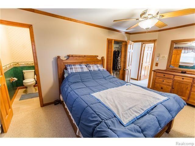 5811 West Hayner Road Fowlerville, MI 48836 - Photo 8 of 31 011 - 5811 Hayner.jpg