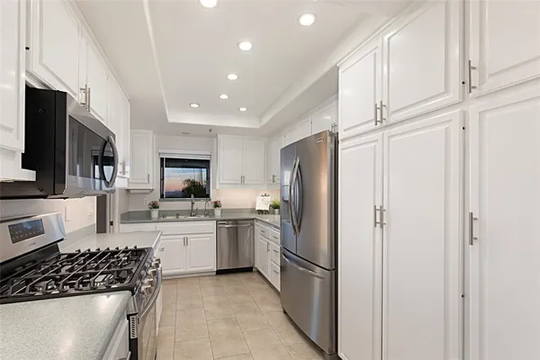 $6,300 | 232 South La Esperanza, San Clemente, CA 92672