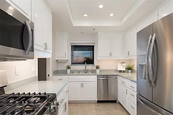 $6,300 | 232 South La Esperanza, San Clemente, CA 92672