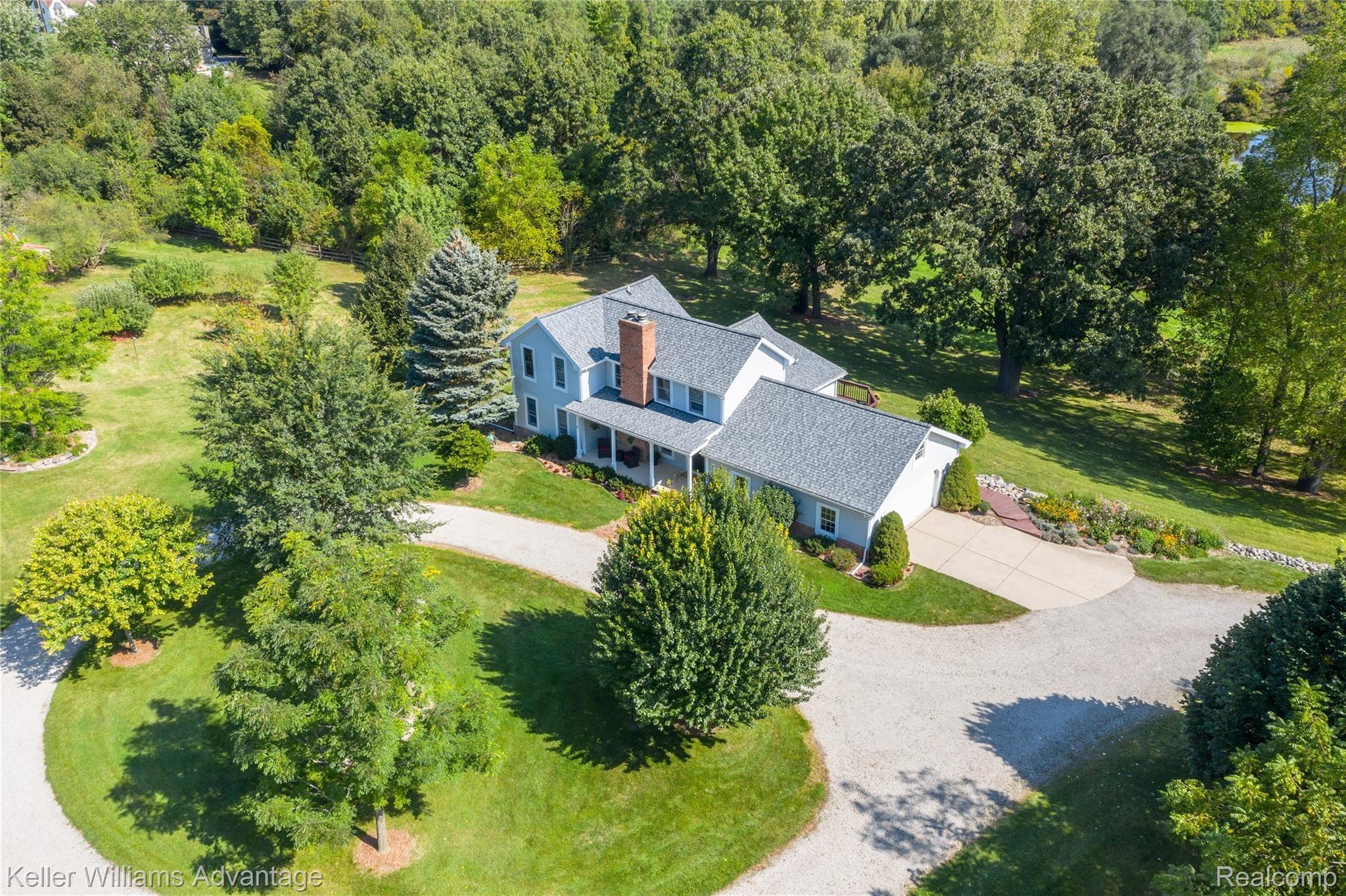 9251 Bergin Road Howell, MI 48843 - Photo 7 of 65 Exteriors (6 of 24).jpg
