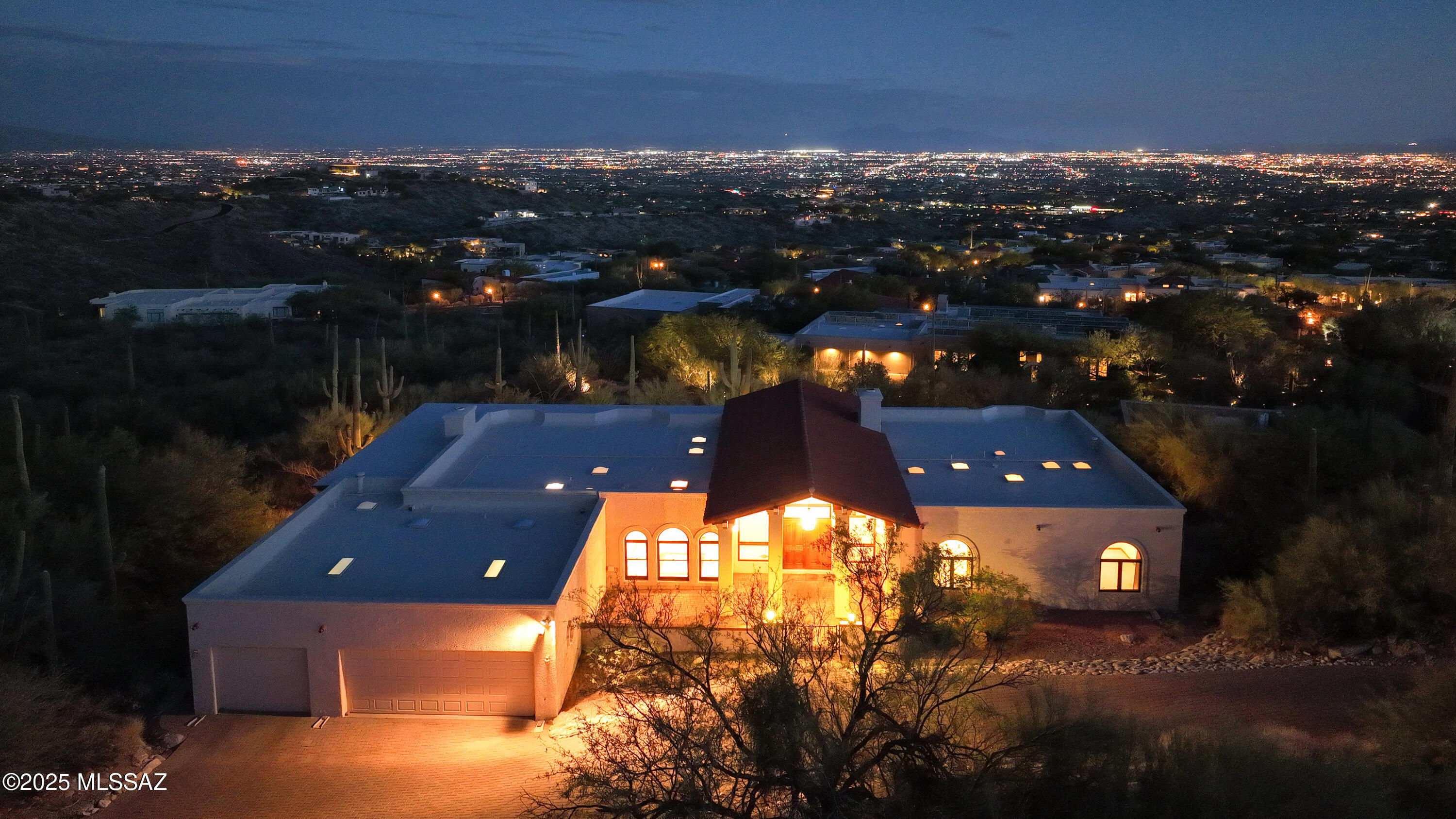 7400 North Cobblestone Road Tucson, AZ 85718 - Photo 4 of 47 Gallery Image 4