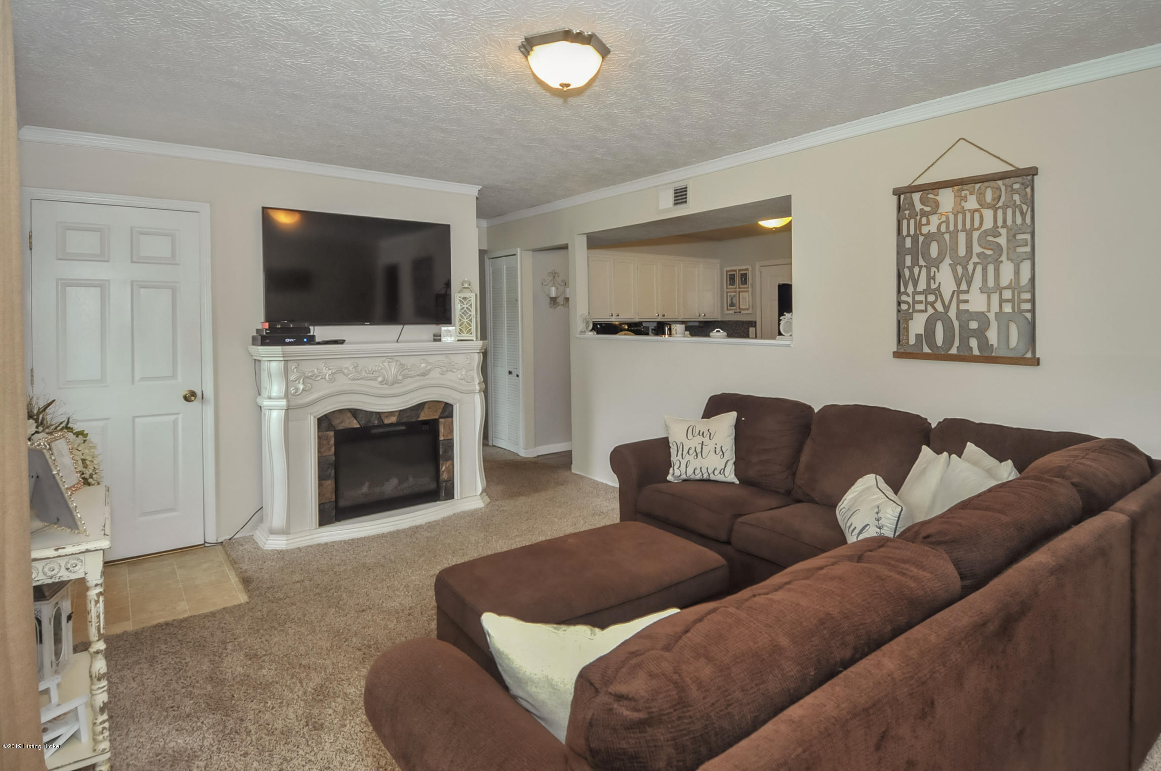184 Dale Road Louisville, KY 40229 - Photo 4 of 32 184DaleRd-6