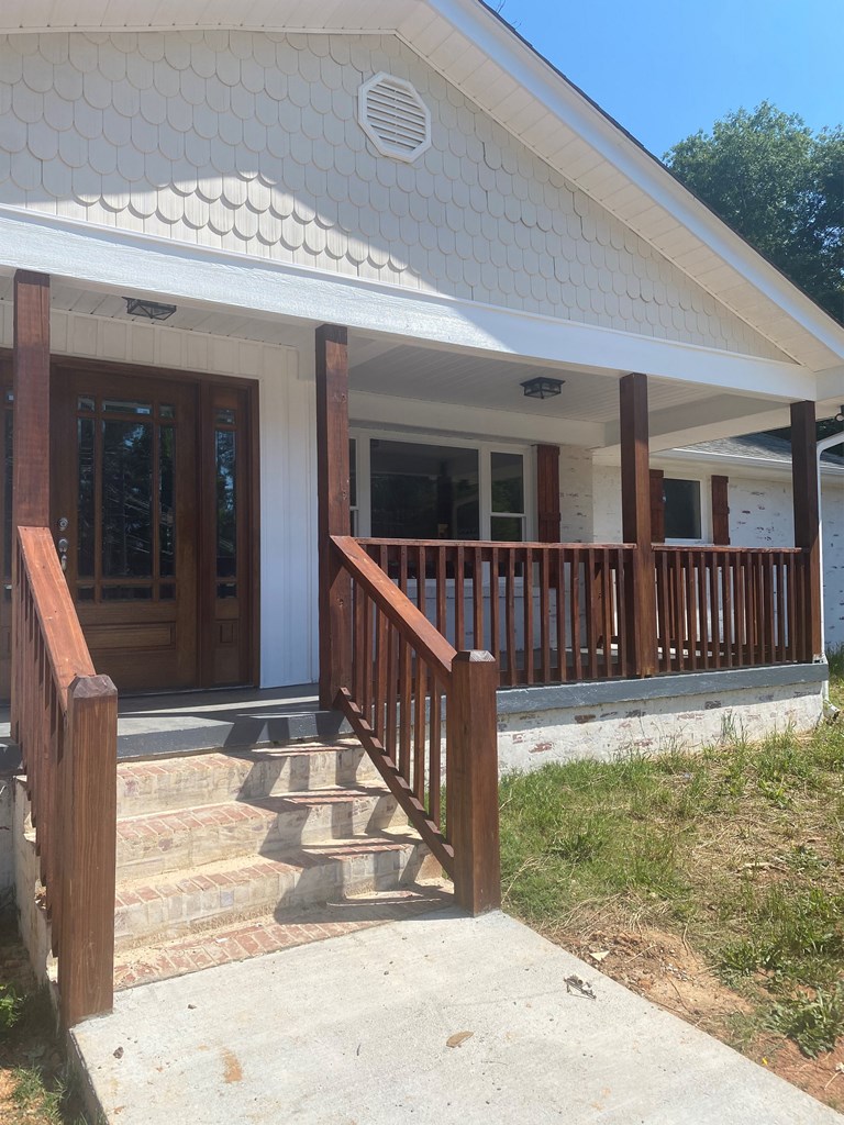 115 Deadfall Road East Greenwood, SC 29649 - Photo 2 of 16 Gallery Image 2