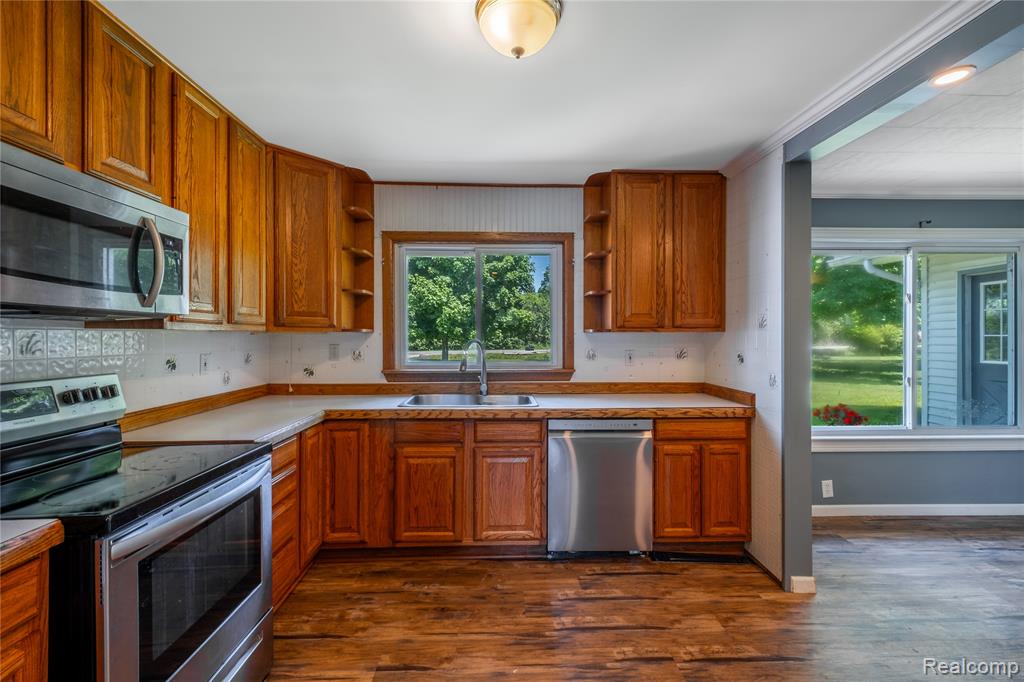 12238 Jennings Road Linden, MI 48451 - Photo 8 of 33