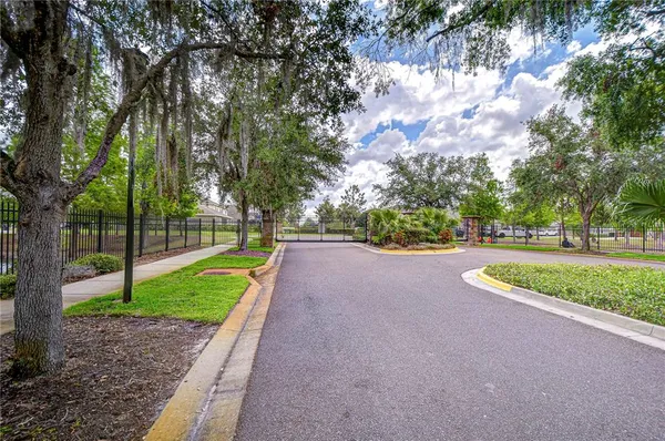 $650,000 | 1018 Tracey Ann Loop, Valrico, FL 33594