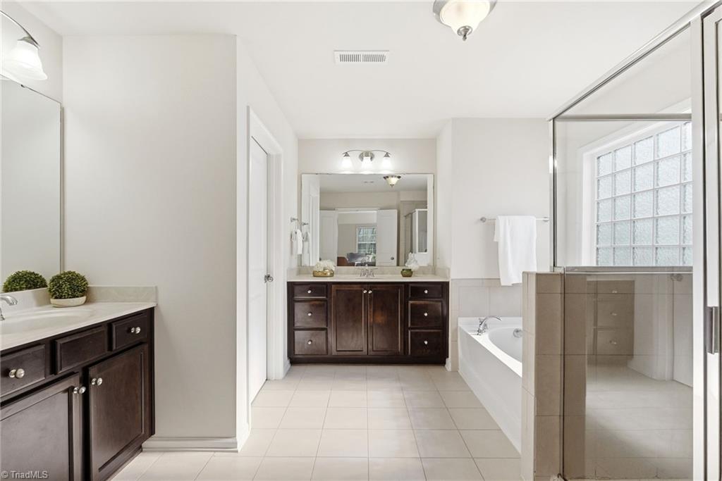 306 Summerwalk Road Greensboro, NC 27455 - Photo 28 of 40