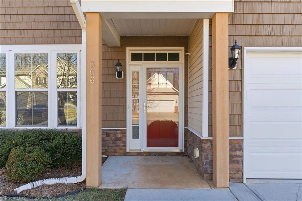 306 Summerwalk Road Greensboro, NC 27455 - Photo 4 of 40
