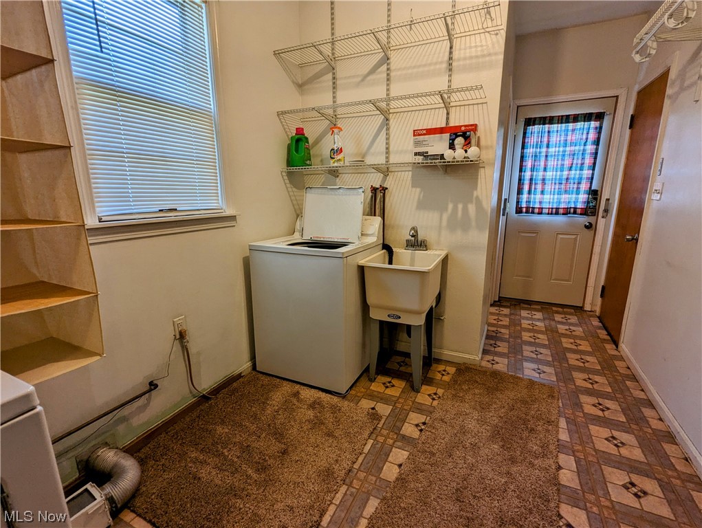 8015 Plains Road Mentor, OH 44060 - Photo 3 of 18 Gallery Image 3