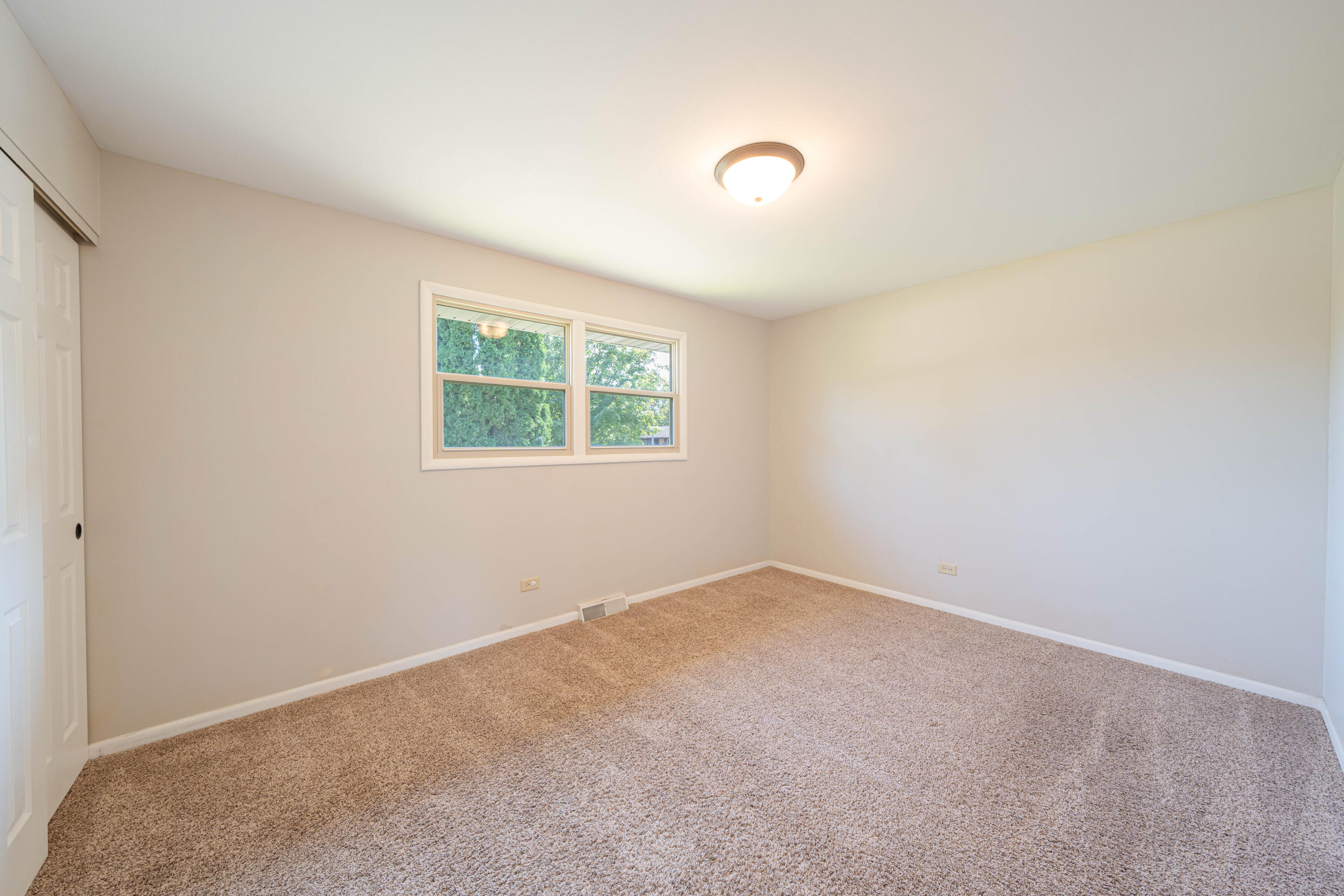 620 Cherry Hill Road Dyer, IN 46311 - Photo 8 of 20 3000x2000