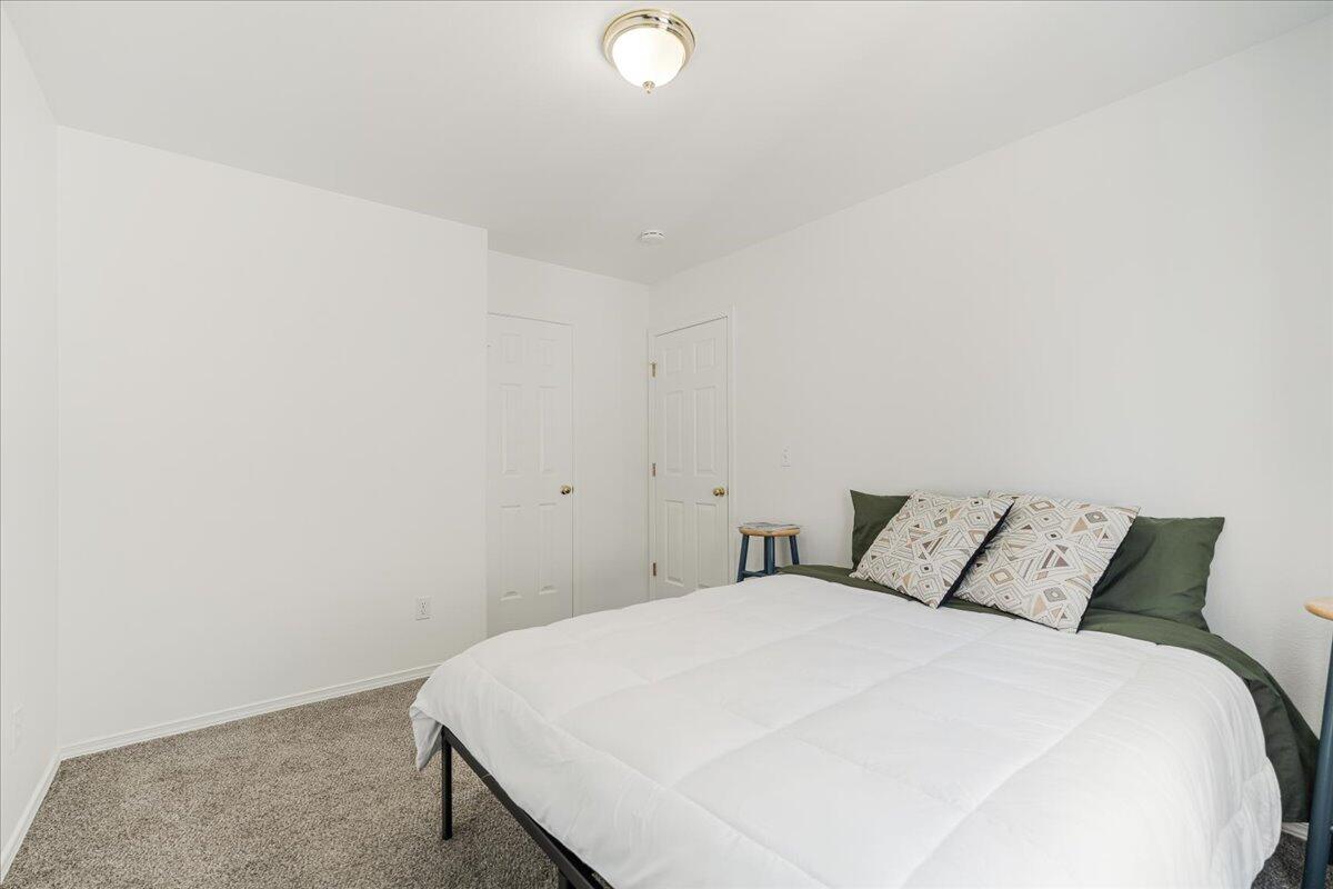 2129 Southwest 35th Street Redmond, OR 97756 - Photo 19 of 26 24-2129 SW 35th St-19