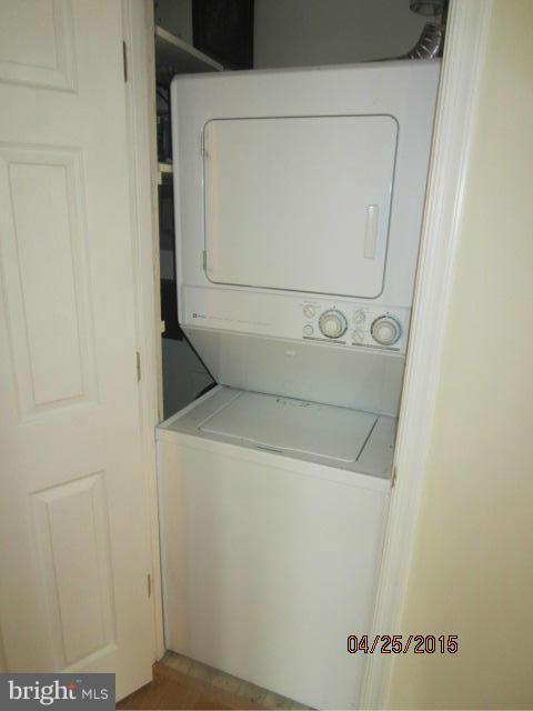 546 South Charles Street, Unit R73 Baltimore, MD 21201 - Photo 10 of 10 Washer/Dryer
