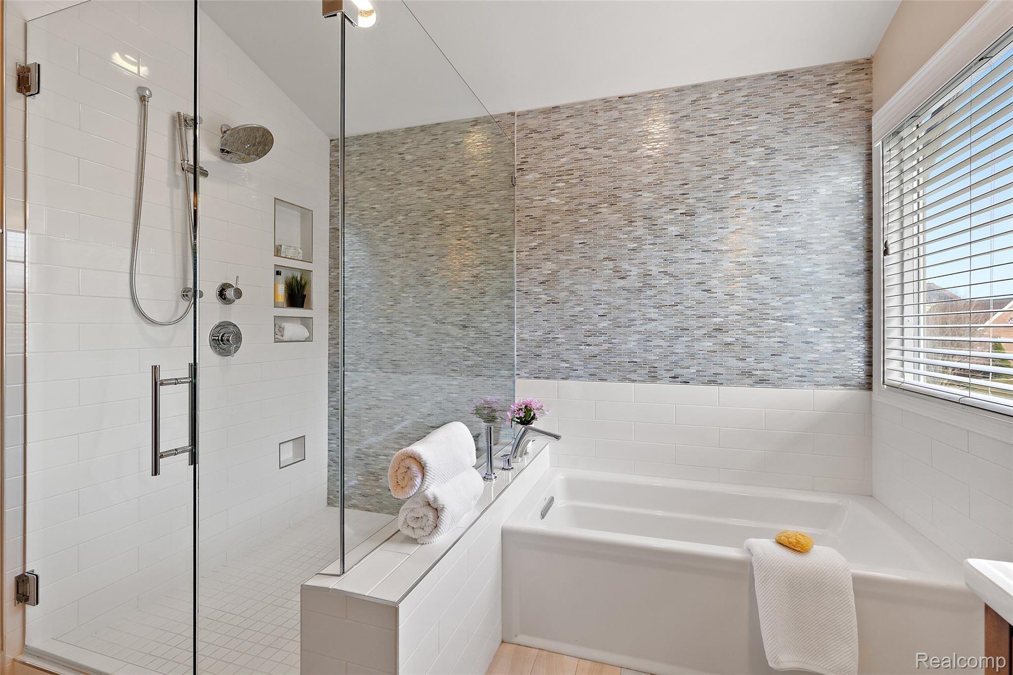 870 Loggers Circle Rochester, MI 48307 - Photo 41 of 61 Master Euro Shower & Deep Soaking Tub