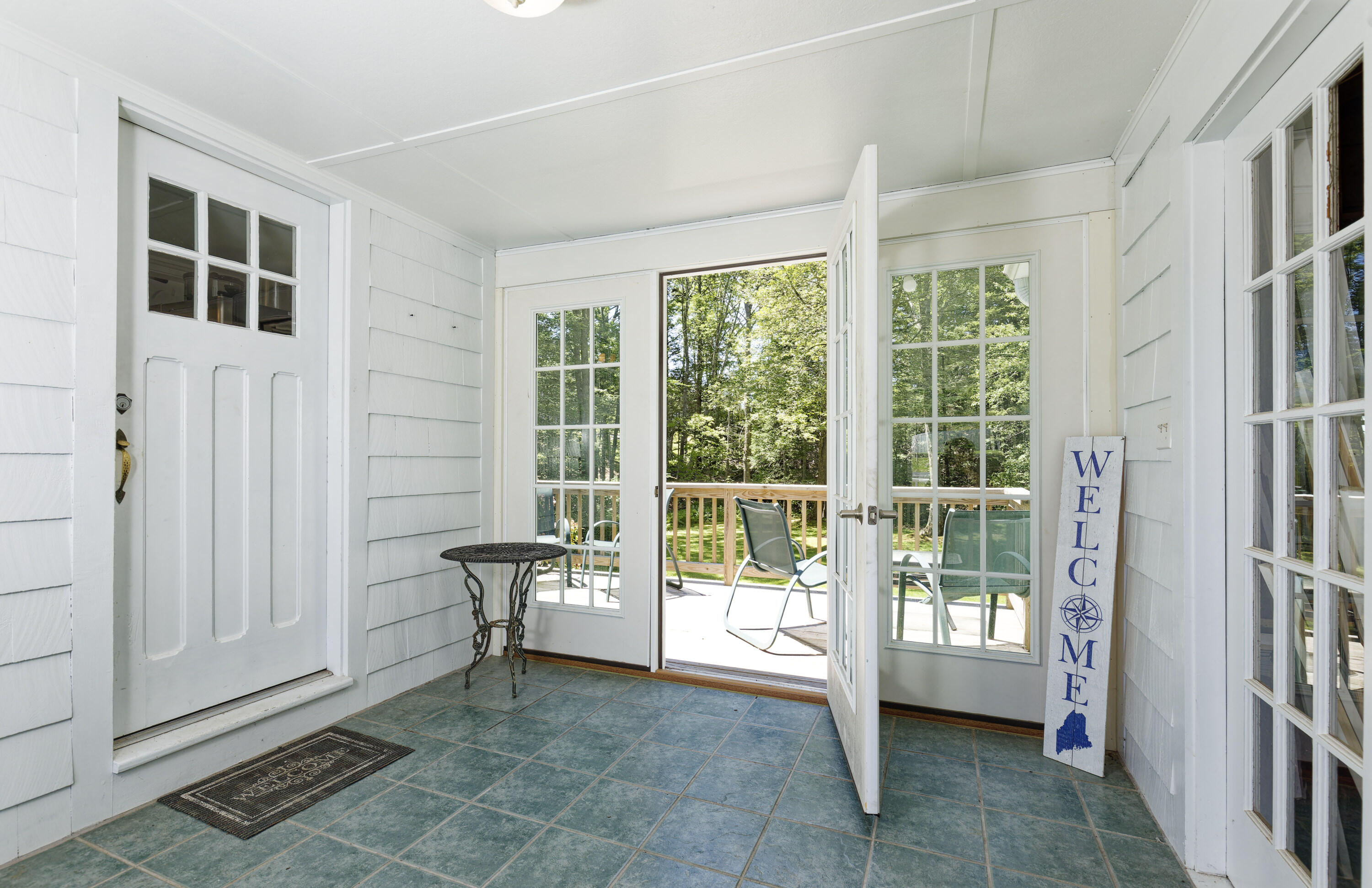 302 Townsend Avenue Boothbay Harbor, ME 04538 - Photo 22 of 39 23-302TownsendAve-AT