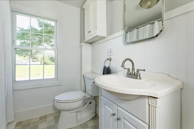 $434,000 | 302 Townsend Avenue, Boothbay Harbor, ME 04538