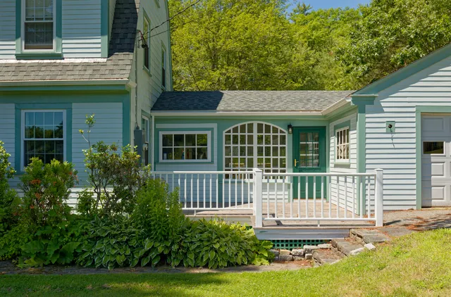 $434,000 | 302 Townsend Avenue, Boothbay Harbor, ME 04538