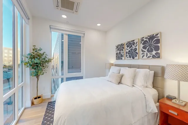 $5,000 | 38 Hichborn Street, Unit 406, Boston, MA 02135