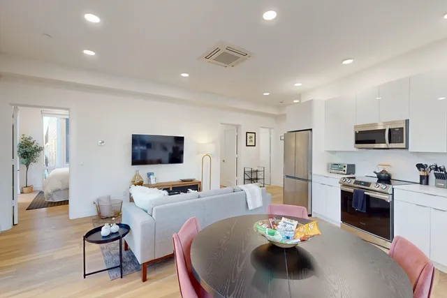 $5,000 | 38 Hichborn Street, Unit 406, Boston, MA 02135