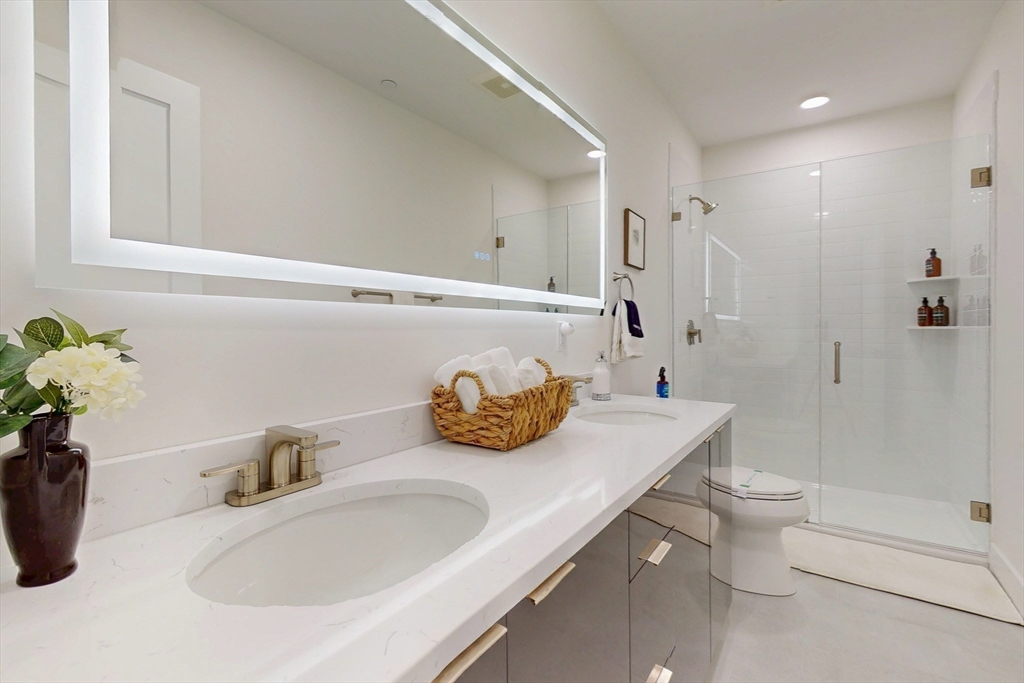 38 Hichborn Street, Unit 406 Boston, MA 02135 - Photo 8 of 19