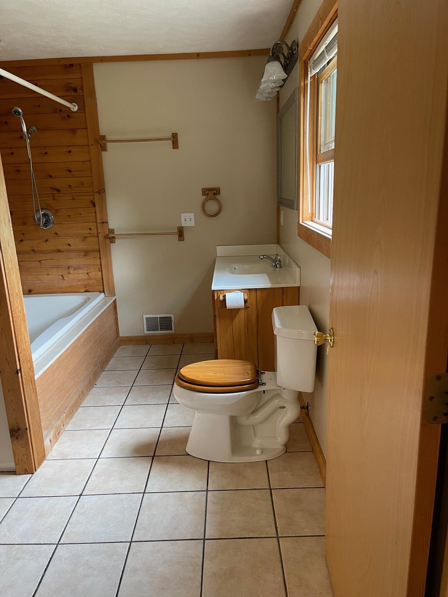 3406 Peckens Road Honor, MI 49640 - Photo 28 of 51 1906221-27.JPG