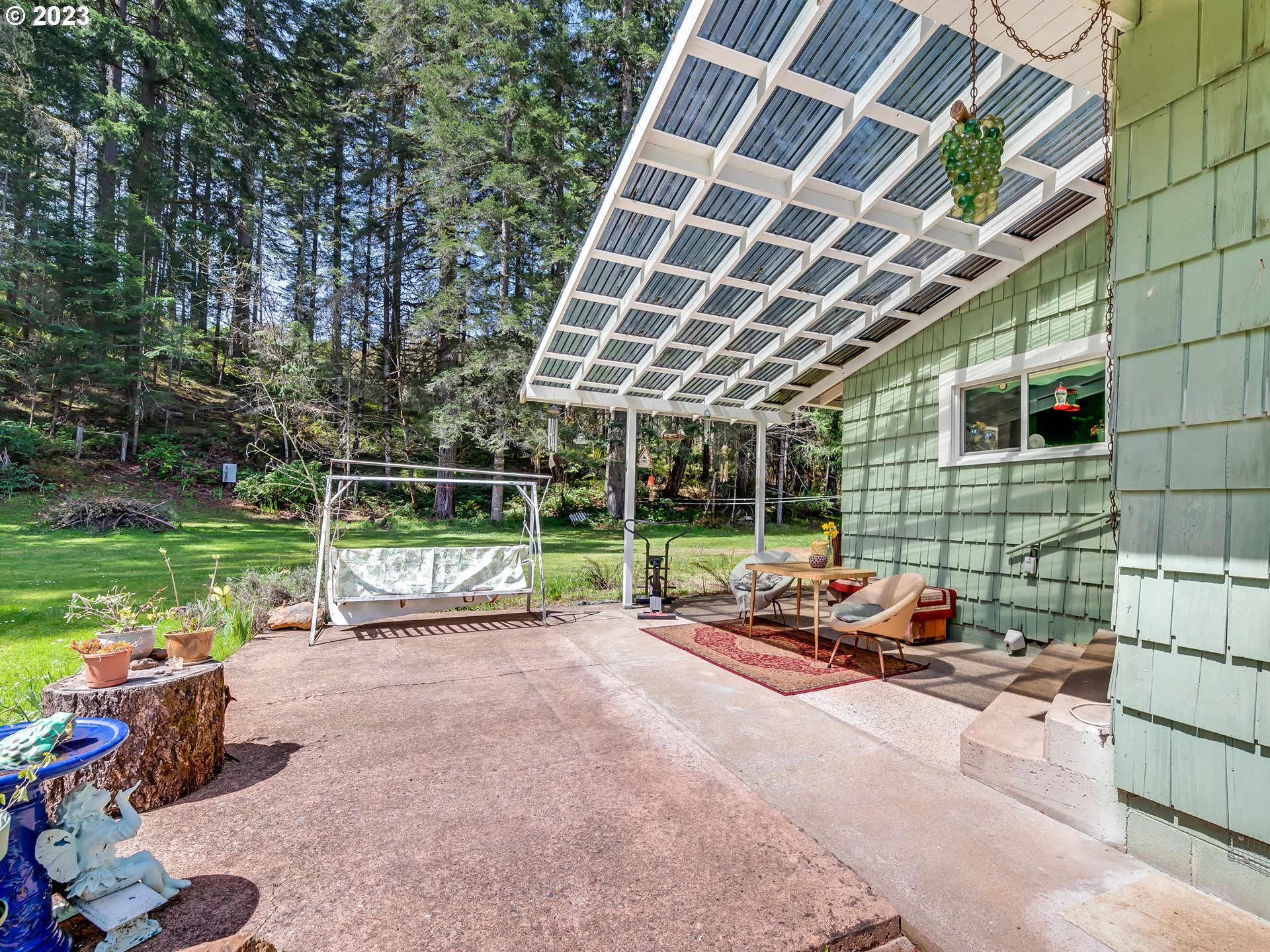 2155 Bennett Creek Road Cottage Grove, OR 97424 - Photo 17 of 38 Patio