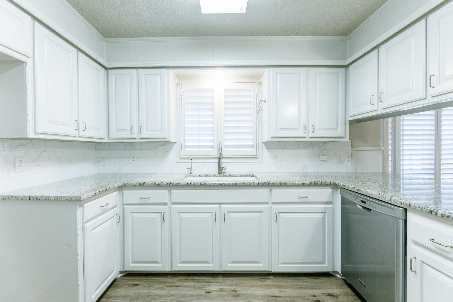 4419 79th Street Lubbock, TX 79424 - Photo 11 of 47 Updated Paint & Hardware
