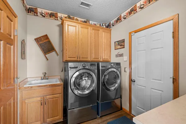 $499,900 | 11911 48th Street Northeast, St. Michael, MN 55376