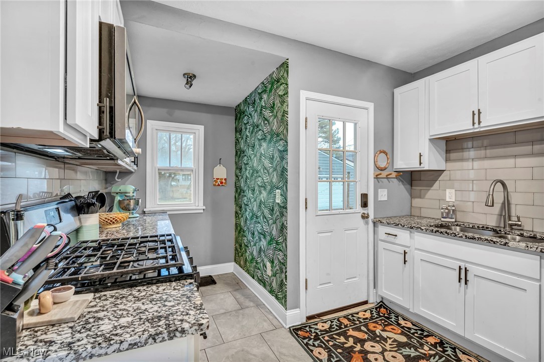955 Cambridge Road Cleveland, OH 44121 - Photo 15 of 30
