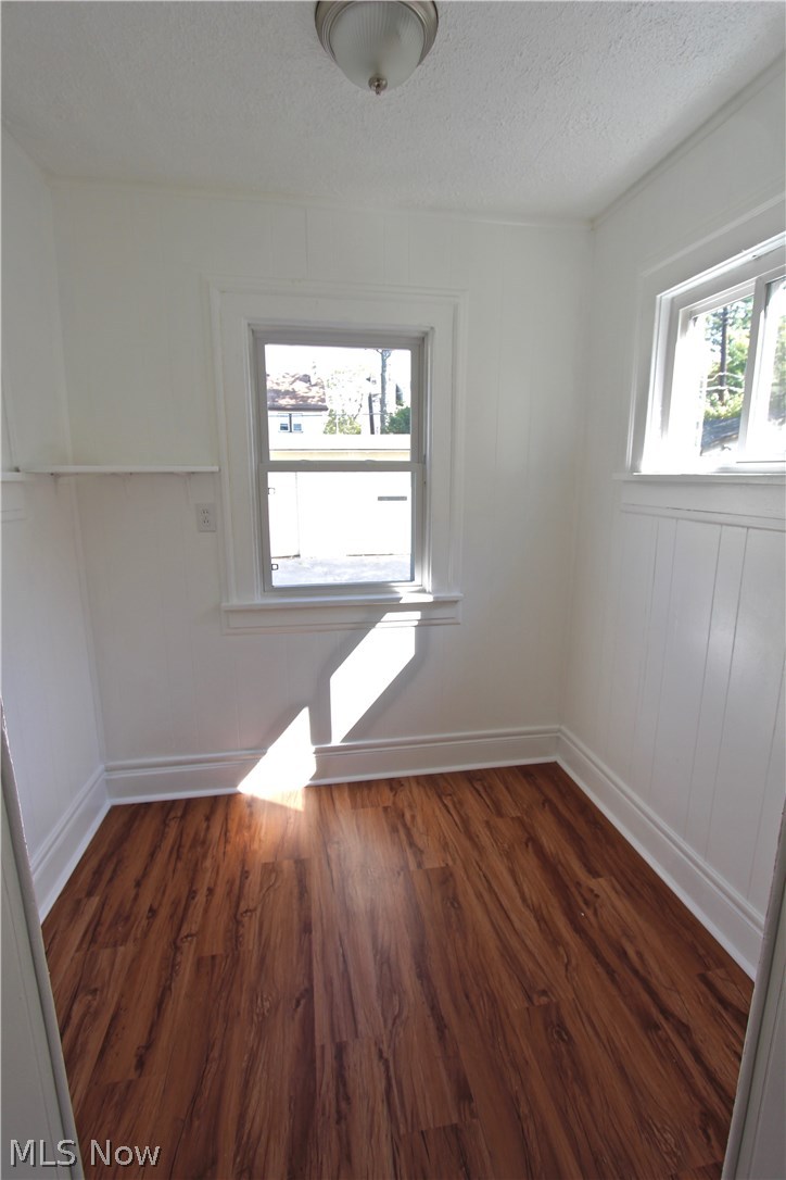 2111 Rossmoor Road Cleveland Heights, OH 44118 - Photo 13 of 29 Cozy eat-in breakfast nook
