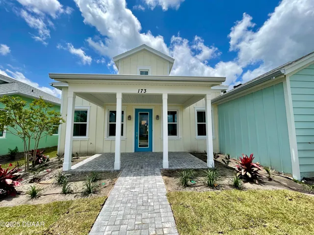 $2,500 | 173 Coastal Avenue, Daytona Beach, FL 32124