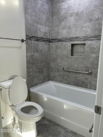 $2,500 | 173 Coastal Avenue, Daytona Beach, FL 32124