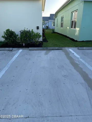 $2,500 | 173 Coastal Avenue, Daytona Beach, FL 32124