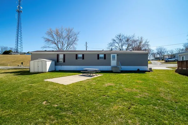 $169,500 | 215 Ln 101A Hamilton Lake, Hamilton, IN 46742