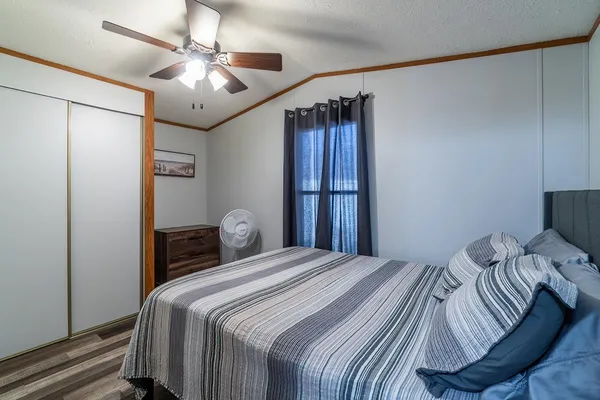 $169,500 | 215 Ln 101A Hamilton Lake, Hamilton, IN 46742