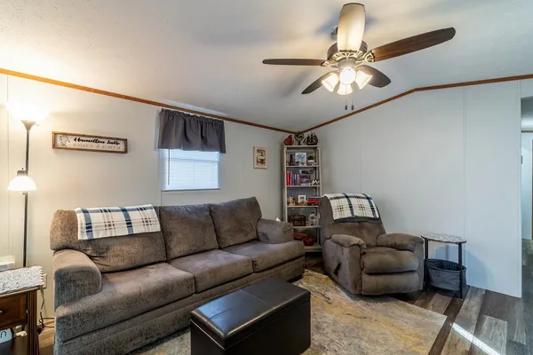 $169,500 | 215 Ln 101A Hamilton Lake, Hamilton, IN 46742