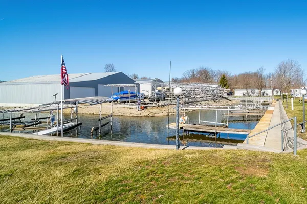 $169,500 | 215 Ln 101A Hamilton Lake, Hamilton, IN 46742