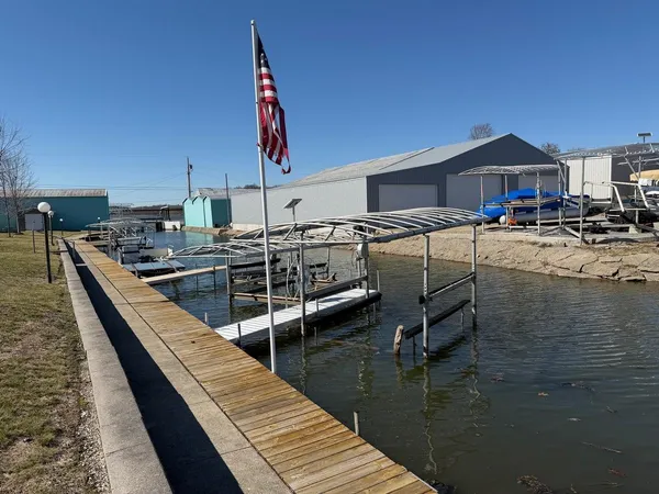 $169,500 | 215 Ln 101A Hamilton Lake, Hamilton, IN 46742